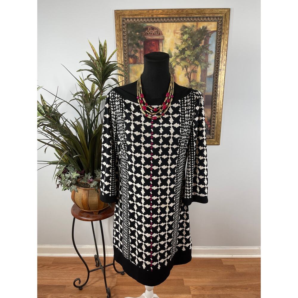Laundry by Design Shift Dress Women's Multi Geometric‎ Minimalist Dark Academia
